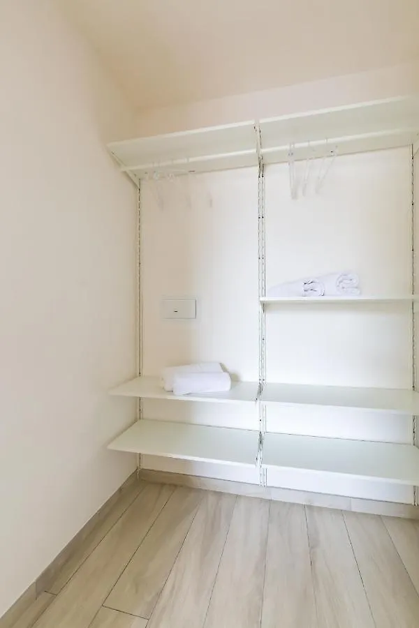 Chiara Modern Apartment By Wonderful Italy Naples